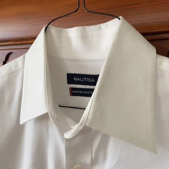 Men’s Nautica Signature Athletic Fit Dress Shirt - Picture 3 of 8